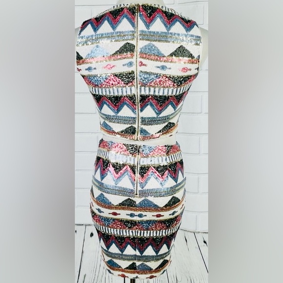 Bebe Sequined Covered Aztec Motif Sleeveless Crop Top w Matching Mini Skirt - Picture 5 of 11